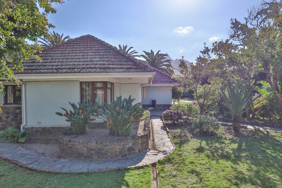 4 Bedroom Property for Sale in Rondebosch Western Cape